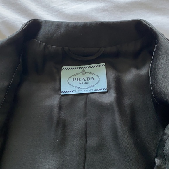 Prada Silky Coat with Flowers - Picture 4 of 8